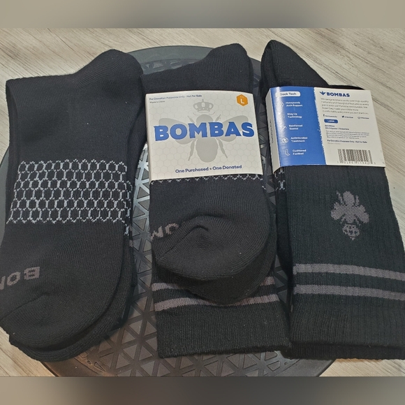 NEW Bombas 3 Pack Black Crew Socks SIZE LARGE 9 - 12 - Picture 5 of 7